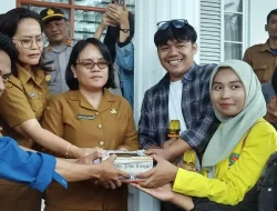 Aliansi BEM SI dan Forum Pemuda Simalungun Bawa Tikus ke DPRD, Desak Transparansi APBD 2026