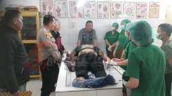Gara-gara Putus Cinta, Mahasiswa di Simalungun Nekat Gantung Diri di Gubuk Perladangan Suasana evakuasi jenazah mahasiswa gantung diri di Kamar Mayat RSUD Djasamen Saragih Simalungun.