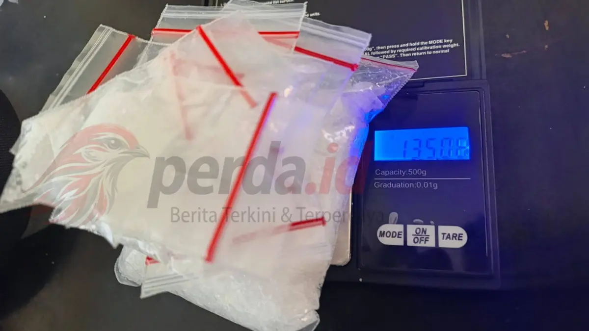 Polres Simalungun Tunjukkan Barang Bukti 142 Gram Sabu