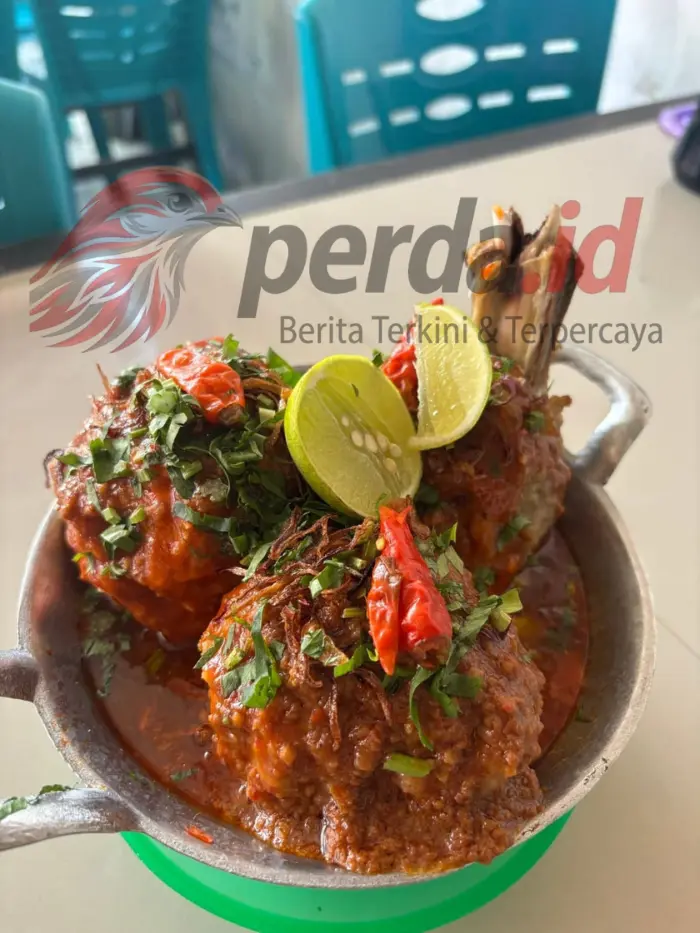 Waroeng Bar Bar Kak Amoy: Kuliner Viral di Perdagangan Hasil Kreativitas Content Creator Facebook Pro